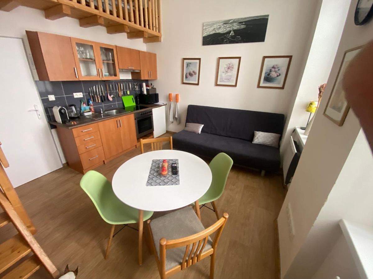 Apartman V Lesni Jablonec nad Nisou Eksteriør billede